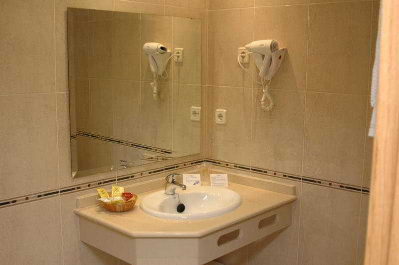 Hotel Villa Juanita O Grove Exteriör bild